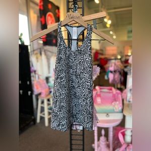 Ivivva (Lululemon for Girls) Black & White Racerback Tank